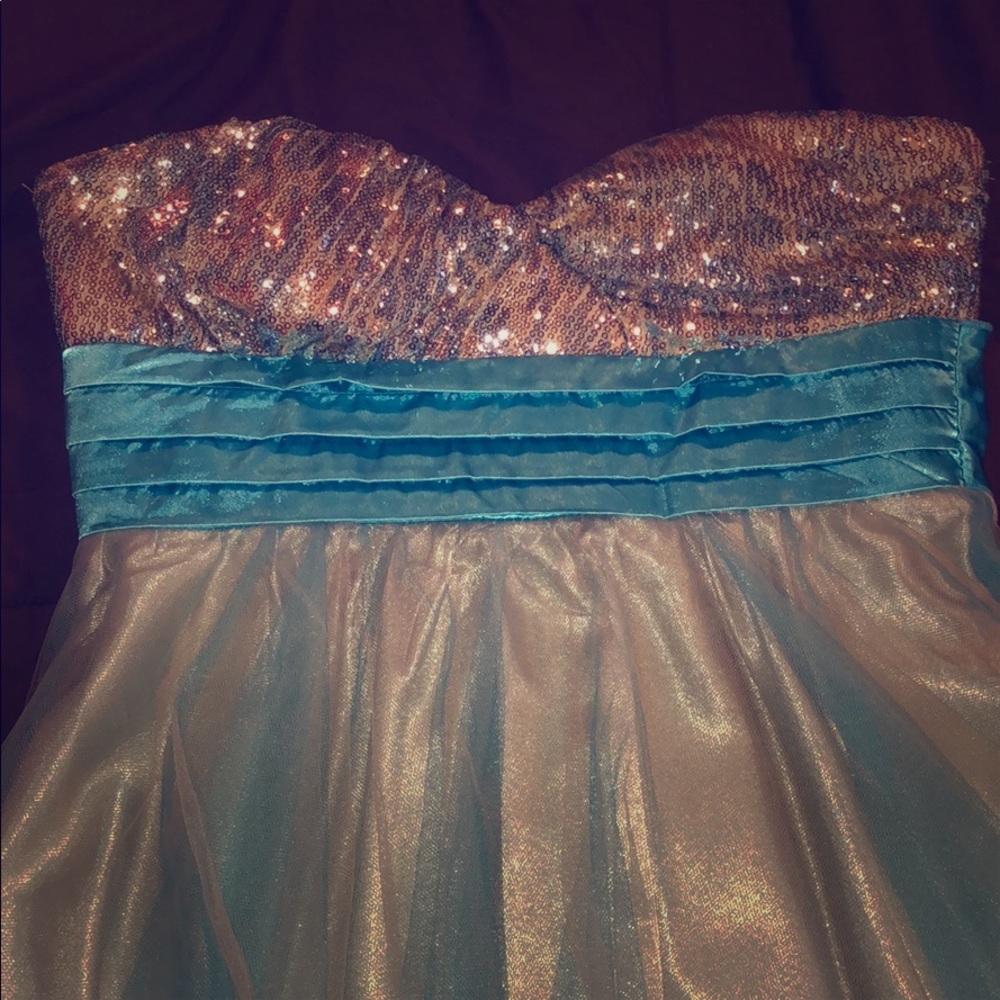 dress.